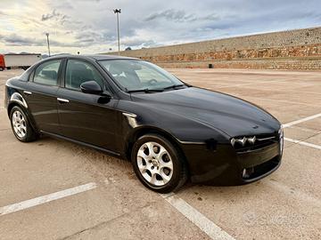 159 JTDm 8v AUTO  VERAMENTE BELLA  PERFETTA