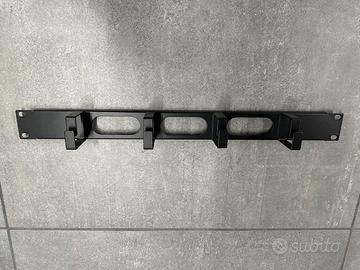 Pannello passacavi per rack 19" 1U