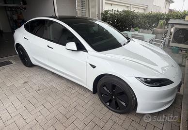 NUOVA TESLA MODEL 3 LONG RANGE RWD PREMIUM