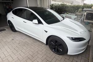 NUOVA TESLA MODEL 3 LONG RANGE RWD PREMIUM