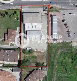 Solaro - confine Saronno spazio commerciale