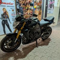 YAMAHA FZ8 -2011