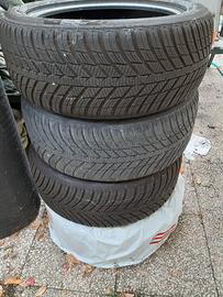 1  set di gomme auto