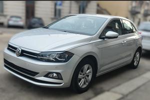 Volkswagen Polo Highline 1.6 TDI 95CV #8972