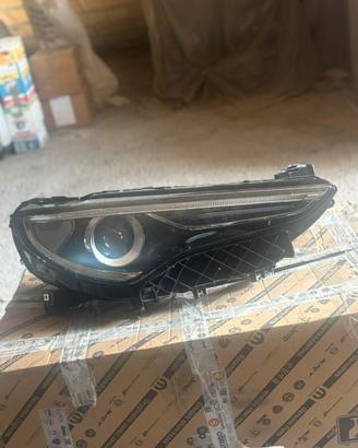 Faro destro anteriore alfa romeo stelvio 2017/2018