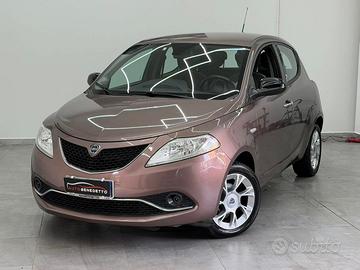 Lancia Ypsilon 1.2 69 CV GOLD 2016