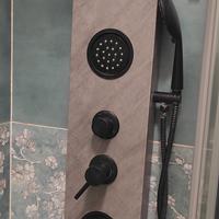 Colonna doccia con idromassaggio 