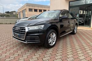 Audi Q5 2.0 40 TDI quattro S tronic Business Sport