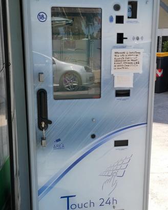 Distributore Touch AM per sigarette