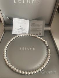 Collana di perle e oro bianco mai usata.
