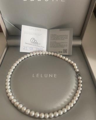 Collana di perle e oro bianco mai usata.
