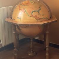 Mappamondo contenitore