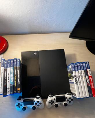 Playstation 4 + 2 controller originali + 12 giochi