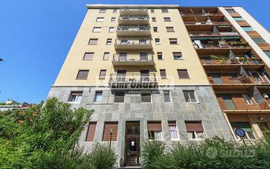Bilocale completamente ristrutturato con balcone