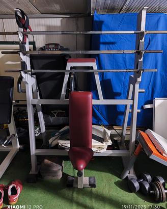 attrezzi per palestra 