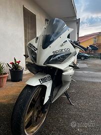 Yamaha yzf-r125