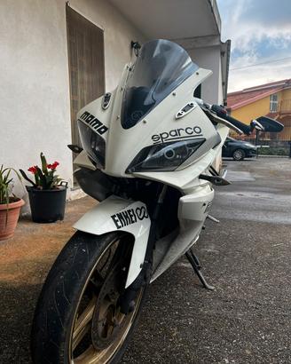 Yamaha yzf-r125