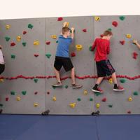 Parete Arrampicata x Scuole Materne e Aree Ludiche