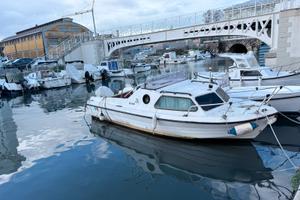 Diritto d'ormeggio con pilotina gobbi 599