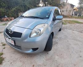 Toyota Yaris 1.0 5 porte Sol X NEOPATENTATI