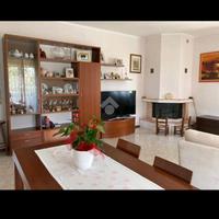 arredamento sala cucina e ingresso 
