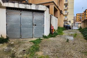 Appartamento con garage in via Genova