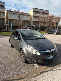 Opel corsa 2010 leggi bene