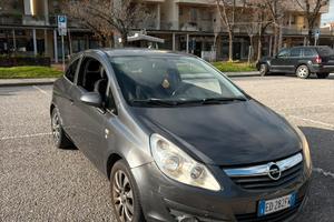 Opel corsa 2010 leggi bene