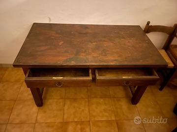 tavolo di legno castagno 