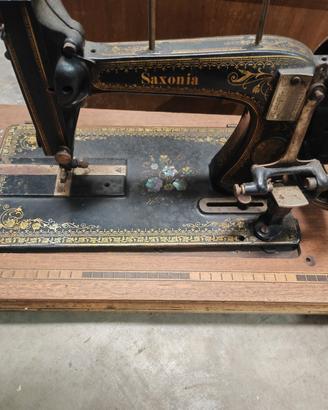 macchina per cucire Saxonia 
