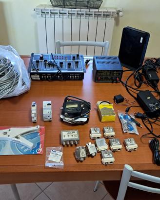 Lotto Elettronica / Audio / Materiale Elettrico e
