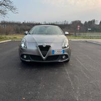 Alfa Romea Gulietta
