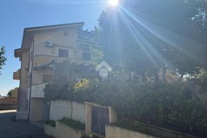3 LOCALI A VILLAPIANA