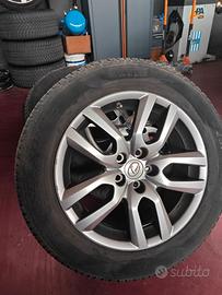 Cerchi Lexus Toyota R18 con pneumatici Pirelli