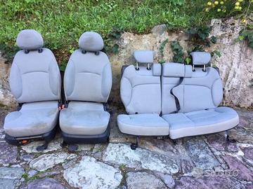 Sedili Fiat Stilo 04 5 porte berlina grigio chiaro