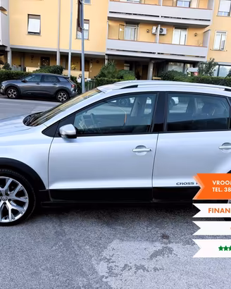 VOLKSWAGEN Polo 5� serie Polo Cross 1.4 TDI Blu...