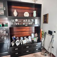 Parete attrezzata in buone condizioni