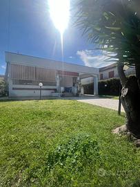 Rif. 498 150.000,00 baia verde - viale privato