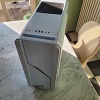  PC fisso da gaming: Già pronto per essere spedito