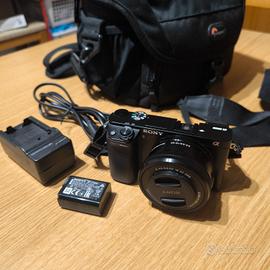 Sony A6000 + 16-50mm + borsa