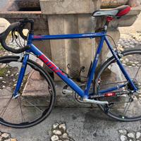bici da corsa -leggera e pronta all'uso