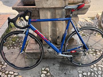 bici da corsa -leggera e pronta all'uso