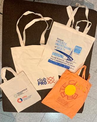 Set 4 borse di tela vari marchi