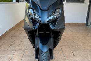 Yamaha tmax 560