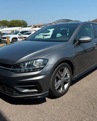 Volkswagen Golf 1.0 TSI 115 CV 5p. R-Line Rline Bl
