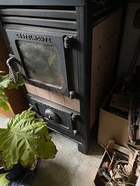 Stufa castelmonte ghisa