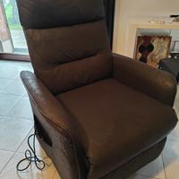 poltrona reclinabile elettrica 