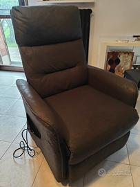 poltrona reclinabile elettrica 