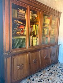 Elegante libreria/vetrina in legno massello