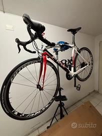 Bicicletta da corsa in carbonio